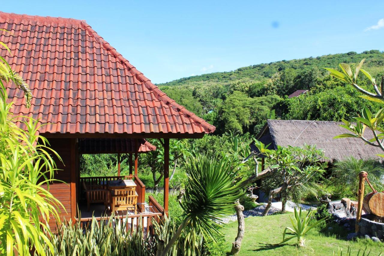 Bamboo Bungalow Jungle View Batununggul Eksteriør billede