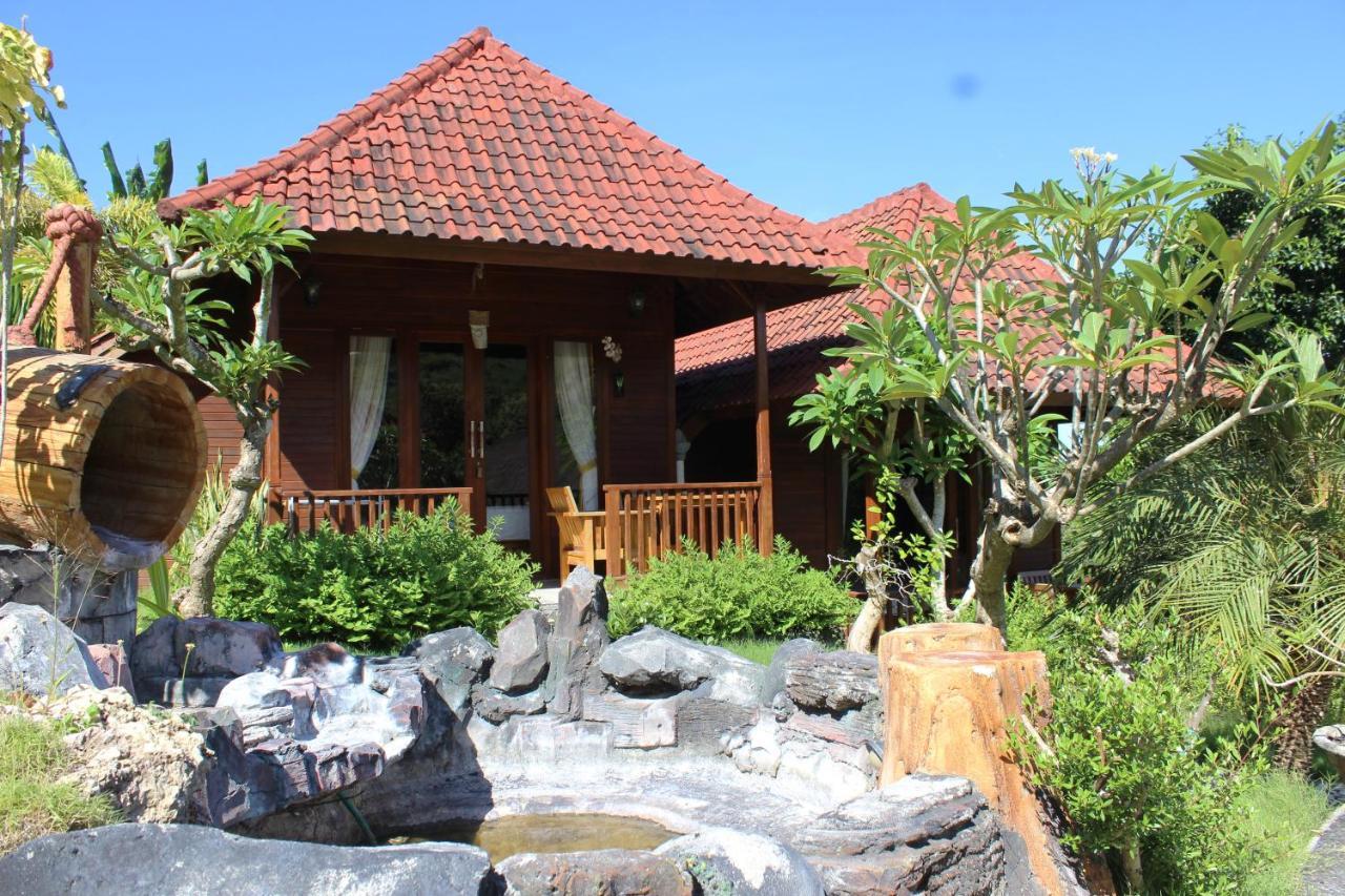 Bamboo Bungalow Jungle View Batununggul Eksteriør billede
